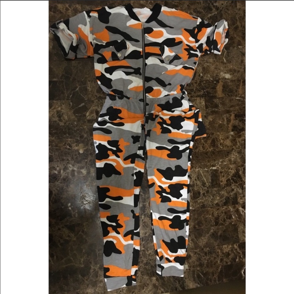 Fashion nova camp jumpsuit